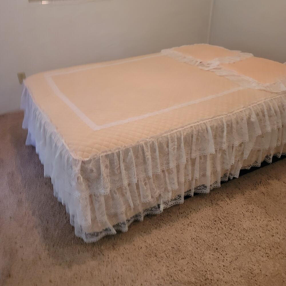Vintage Peach double lace bottom skirt Coverlet & 2 matching Pillow shams queen